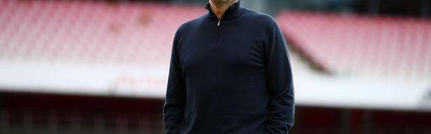 阿隆温特建议斯洛特保持防守的节奏，恩里克需要采纳魔力鸟的想法