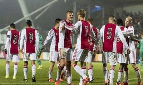 欧冠前瞻：PSV埃因霍温 VS 马德里竞技，深度分析比分前瞻