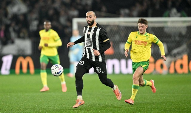 随着南特1-4昂热,法甲最新积分榜出炉:榜首球队出人意料