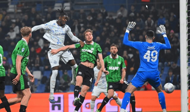 2200万铁卫锁定留队！国米五场狂轰17球，意甲冠军稳了？