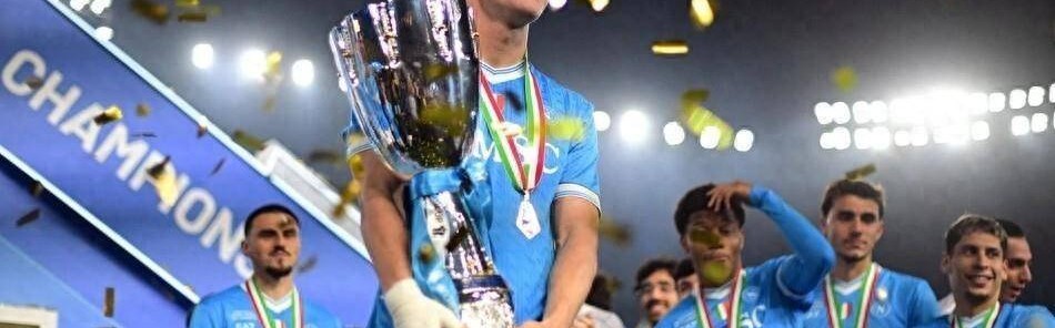 霍伊伦德夺冠后晒照隔空暗讽曼联：绝佳决定打脸老东家！