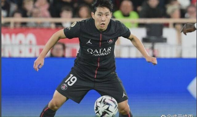 李刚仁所属的大巴黎跌至法甲第二，最新消息愕然：加盟后首次面临无冠危机