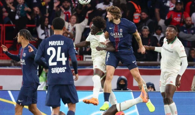 一场1-0完成补时绝杀，法甲霸主险胜，将对决15连胜的拜仁